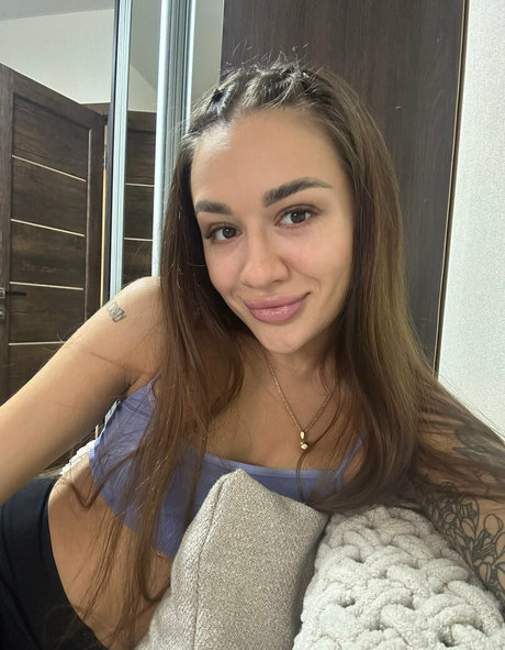 Kitty Katty model hd image