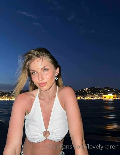 karen tang sexy actress img