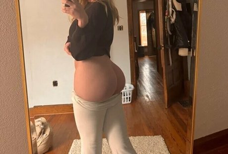 its susannuh pornstar art galleries