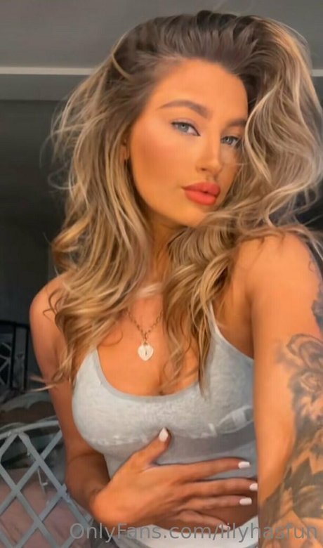 lilyhasfun nude pornstar photos