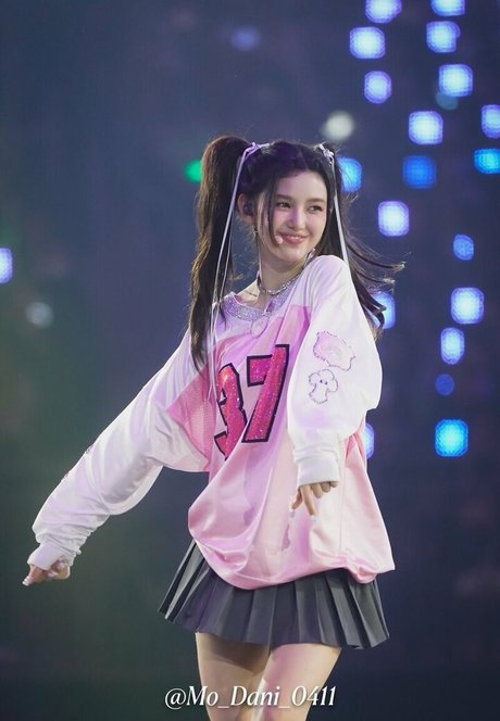 Danielle Marsh naked actress pics