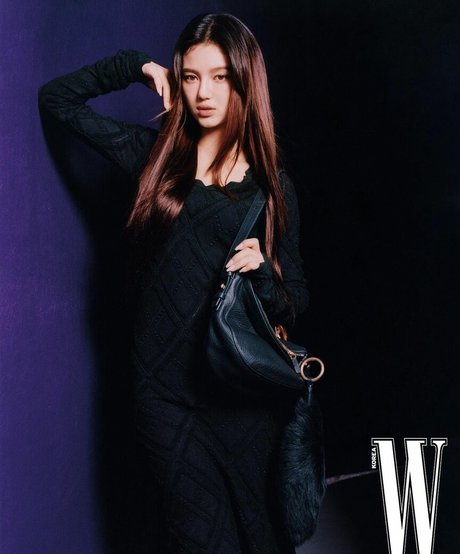 Danielle Marsh model sexy pics