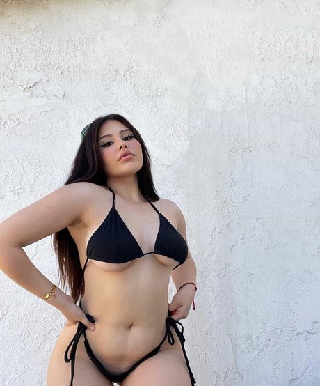 mamibree erotic pornstar picture