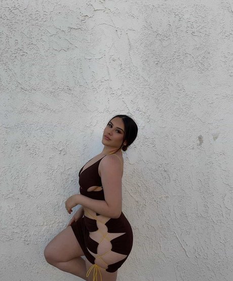 mamibree erotic model photos