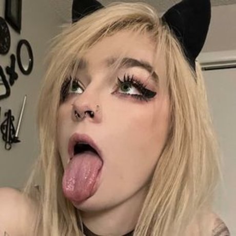 Sinkiity pornstar pretty photo