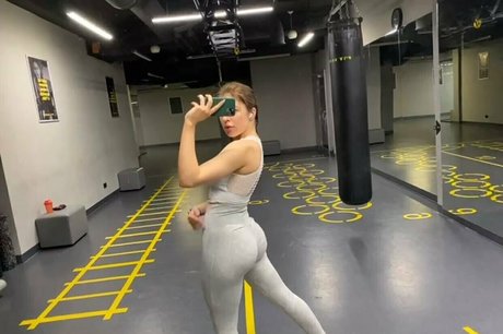 alexa sunny star hot pic