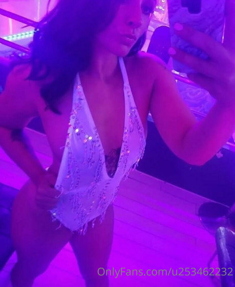 big tits cougar onlyfans free porn image