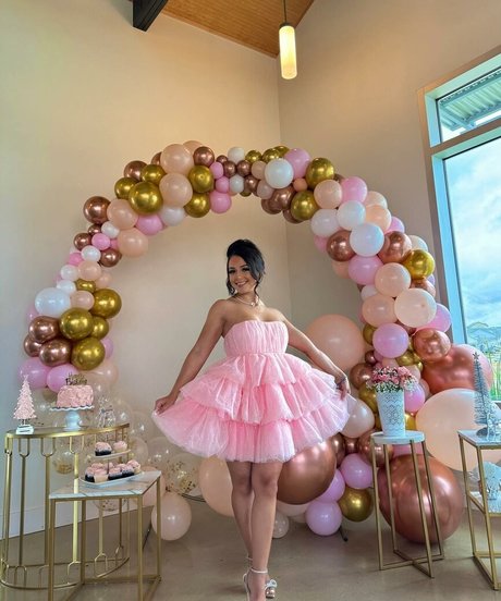 karenn fit perfect model pic