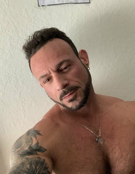 flexcash4 star nudes pictures