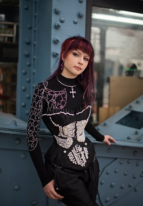 esfiriya tudor art star image