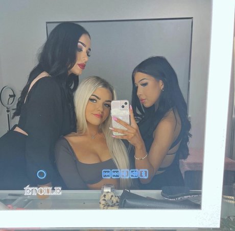 Naomi grace Robinson pornographic star archive