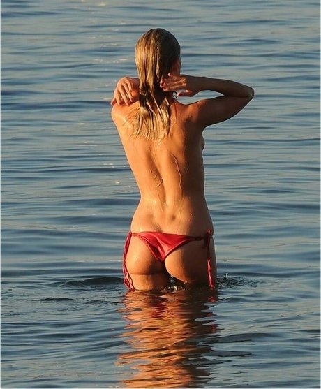 Kimberly Garner nice star pic