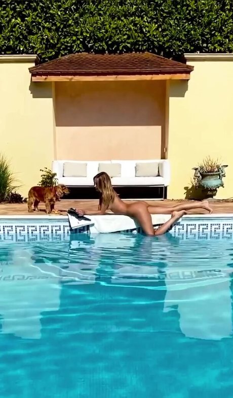 Kimberly Garner top model image