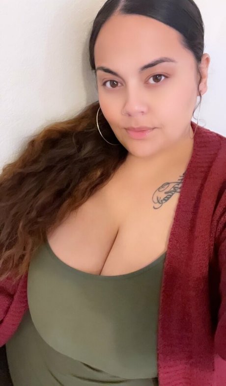 Levilabaybee nude model pic