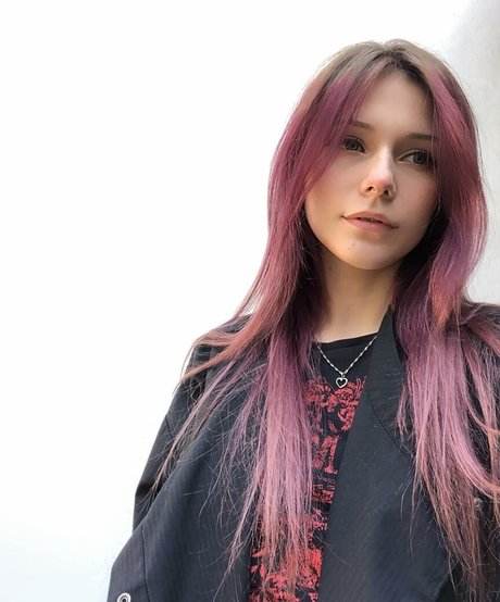 angejla pretty model photos