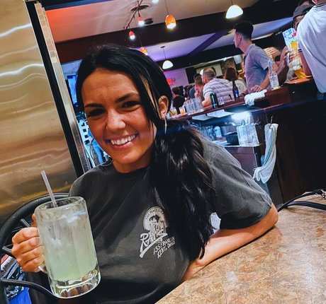 Taylor Horner nudes star gallery