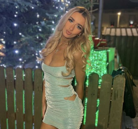 Erin Lally naked pornstar gallery