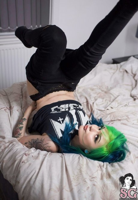 Altamethyst exclusive model img