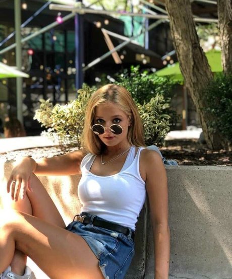 Jackie Evancho pornstar high quality image