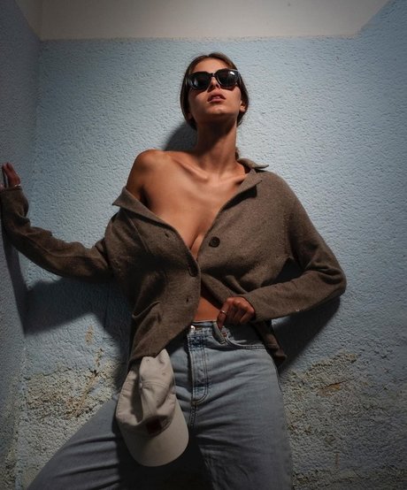 Noa Brener model best images