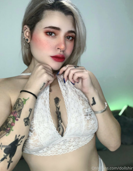 Shira Sasson model nude gallery