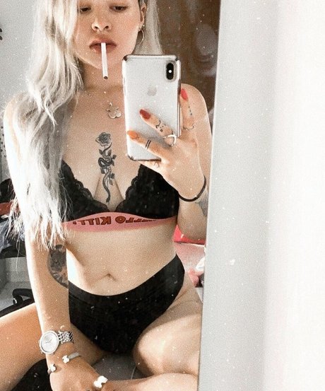 Shira Sasson pretty actress galleries