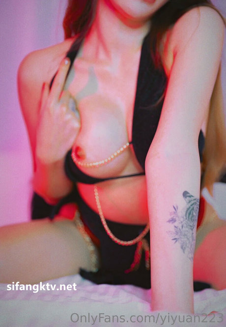 Yiyuan223 nudes star photos