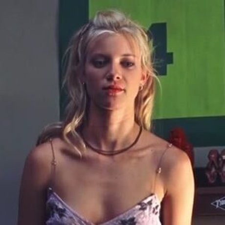 Amy Smart pornstar nice photos