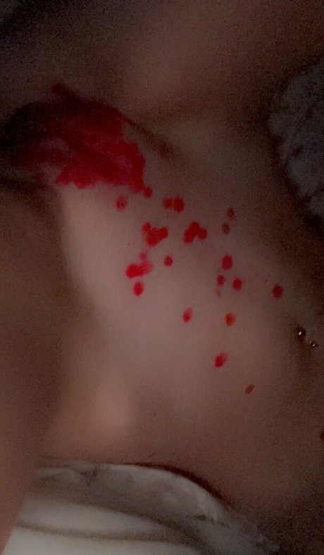 trashydumbwhore star top image