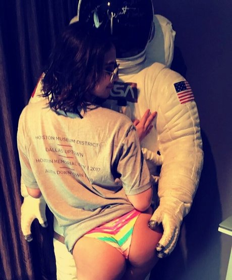 Morgan Voit nude pornstar img