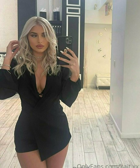 kait xx star naked picture