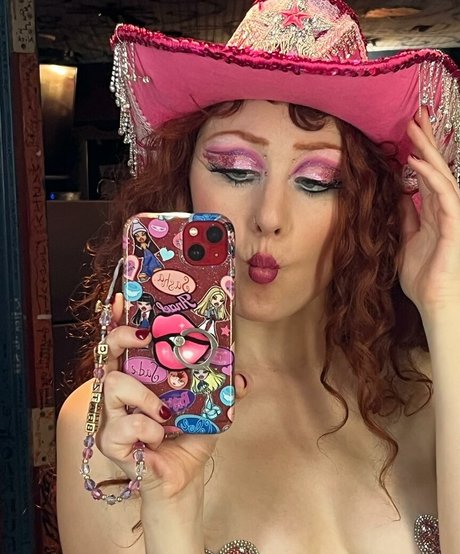 Chappell Roan pornstar high quality photo