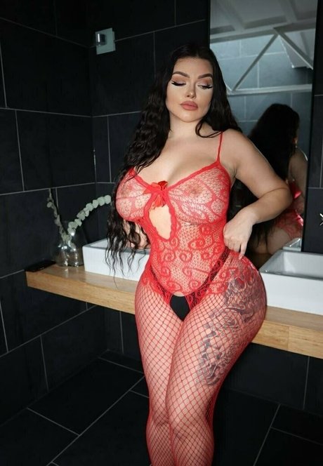 emilyregina nudes model pictures