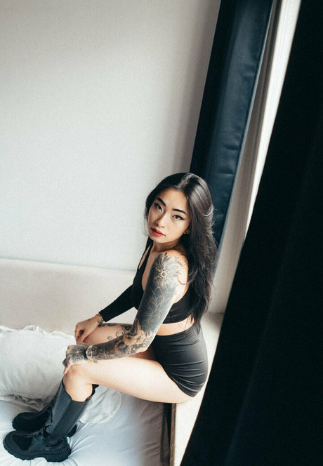 asianiina free pornstar archive