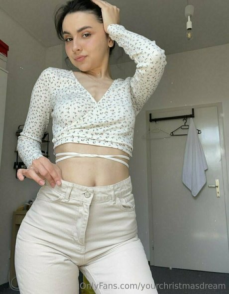 yourchristmasdream hd actress archive