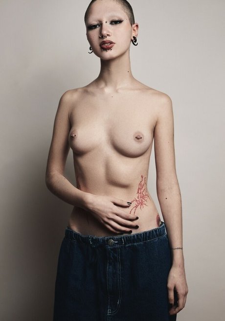 punk doberman nice actress pic