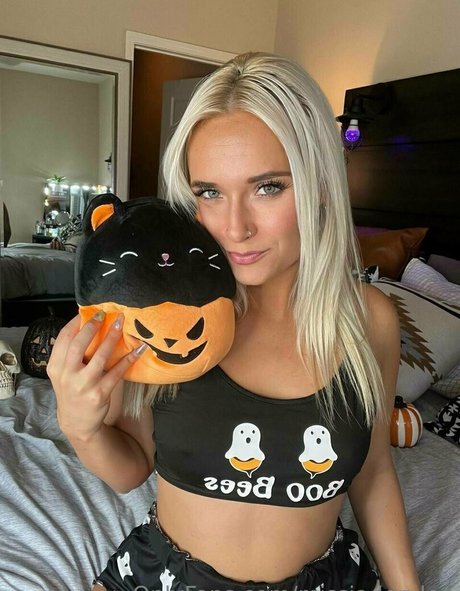 missjaderylee sex model picture