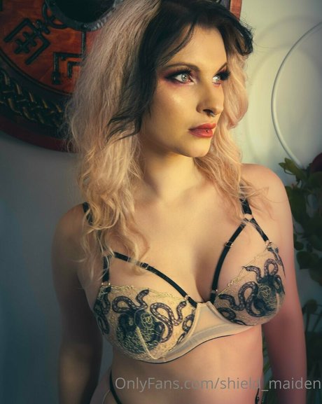 Ruby True beautiful star galleries