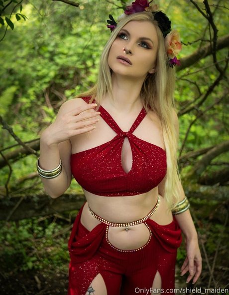 Ruby True model top archive