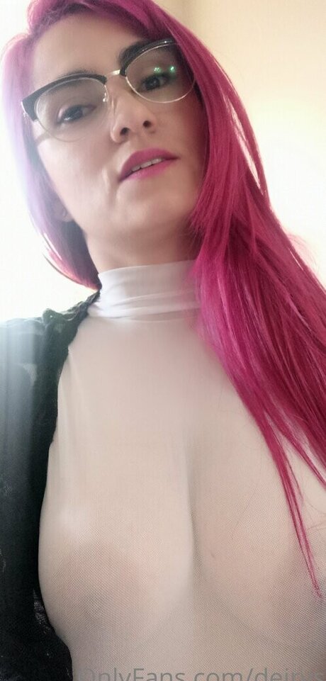 deirys pornstar sexy photo