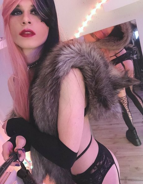 rucheyenne art actress picture