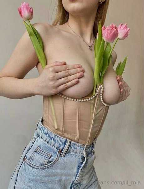 lil mia pornstar exclusive img