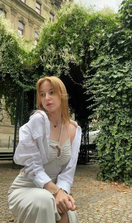 lil mia perfect pornstar photo