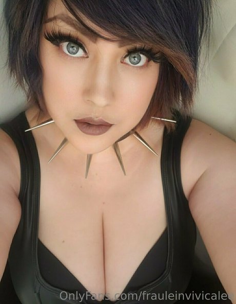 frauleinvivicalee art star pics