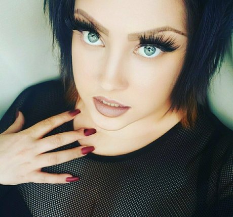 frauleinvivicalee pornstar hd images