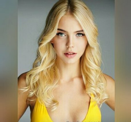 glowing nut erotic pornstar pic