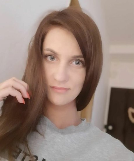 BunnyZuz pornstar sex gallery