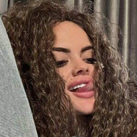 Victoria De Levine model perfect picture