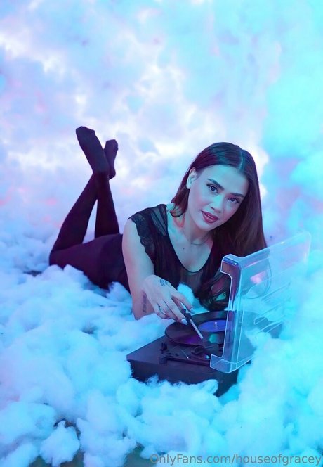 houseofgracey star nudes pic