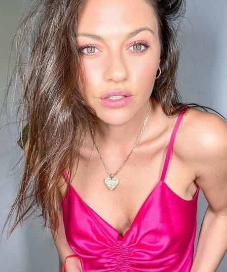 Sofia Jimenez hot actress photos